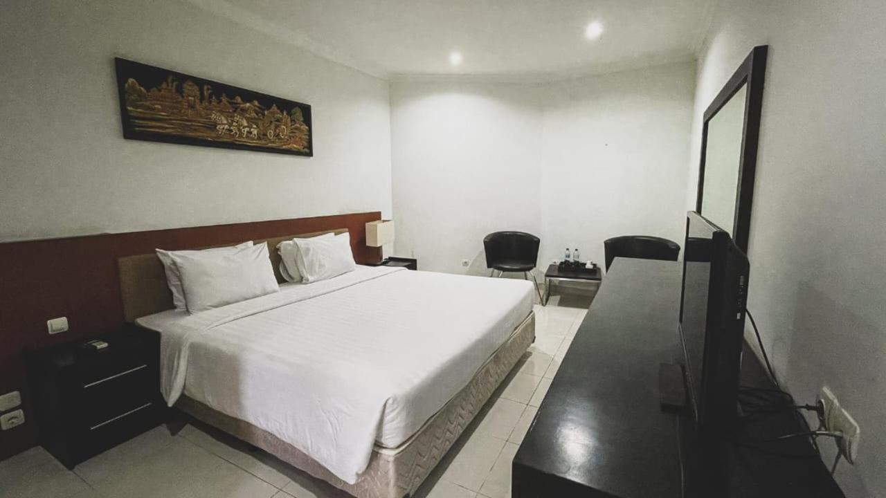Lpp Garden Hotel Maguwo Εξωτερικό φωτογραφία